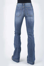Stetson 921 High Waist Flare Fit Patch Pockets (Medium Wash) - Women's Jeans