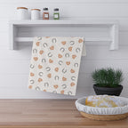 Fall leaves and horseshoes Autumn-Inspired Tea Towels, Cozy Kitchen Decor, Farmhouse Style, Gift for Homeowners, Ideal for Fall Cooking