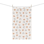 Fall leaves and horseshoes Autumn-Inspired Tea Towels, Cozy Kitchen Decor, Farmhouse Style, Gift for Homeowners, Ideal for Fall Cooking