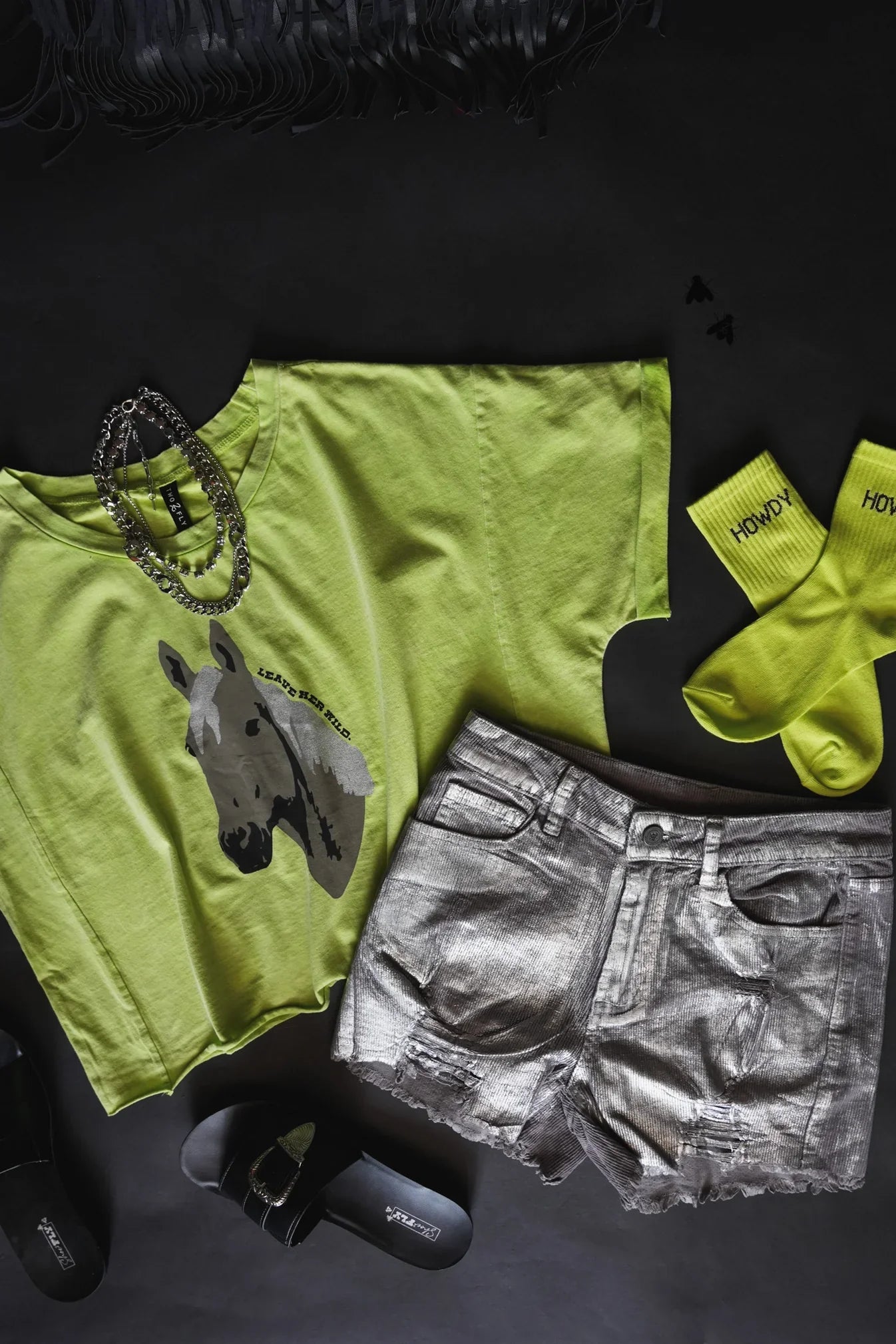 WILD HORSES GRAPHIC TEE