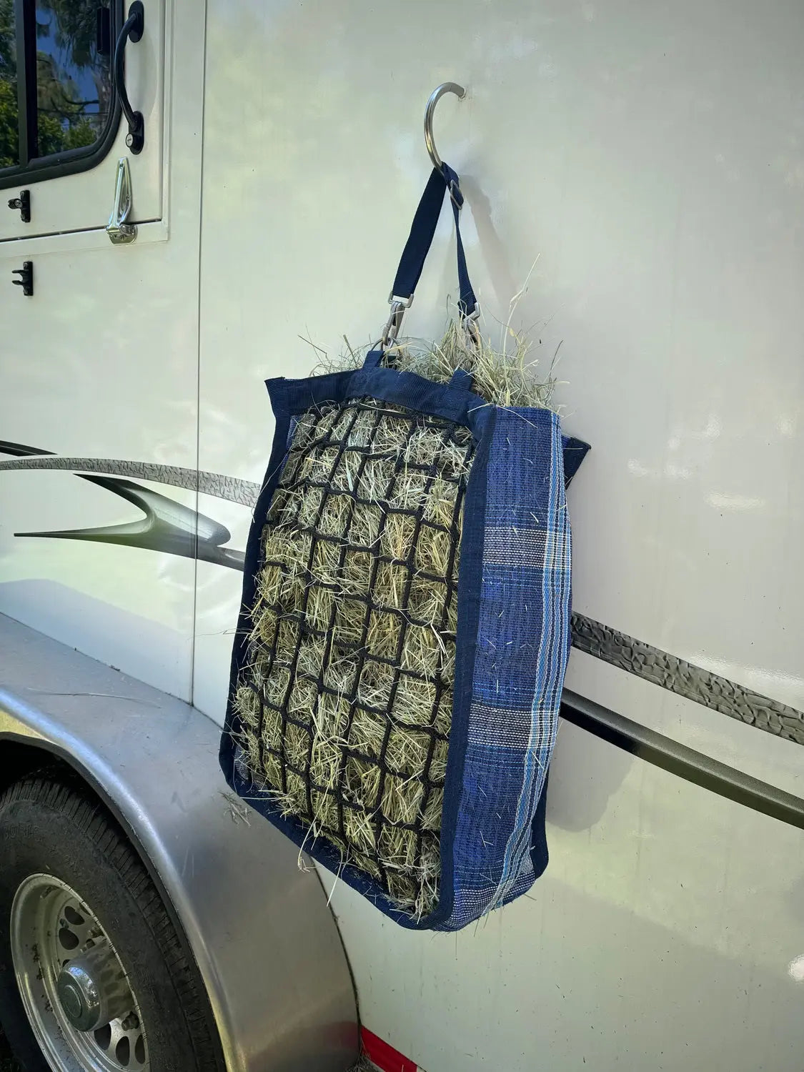 Kensington Slow Feed Hay Bag - 1 Flake Capacity