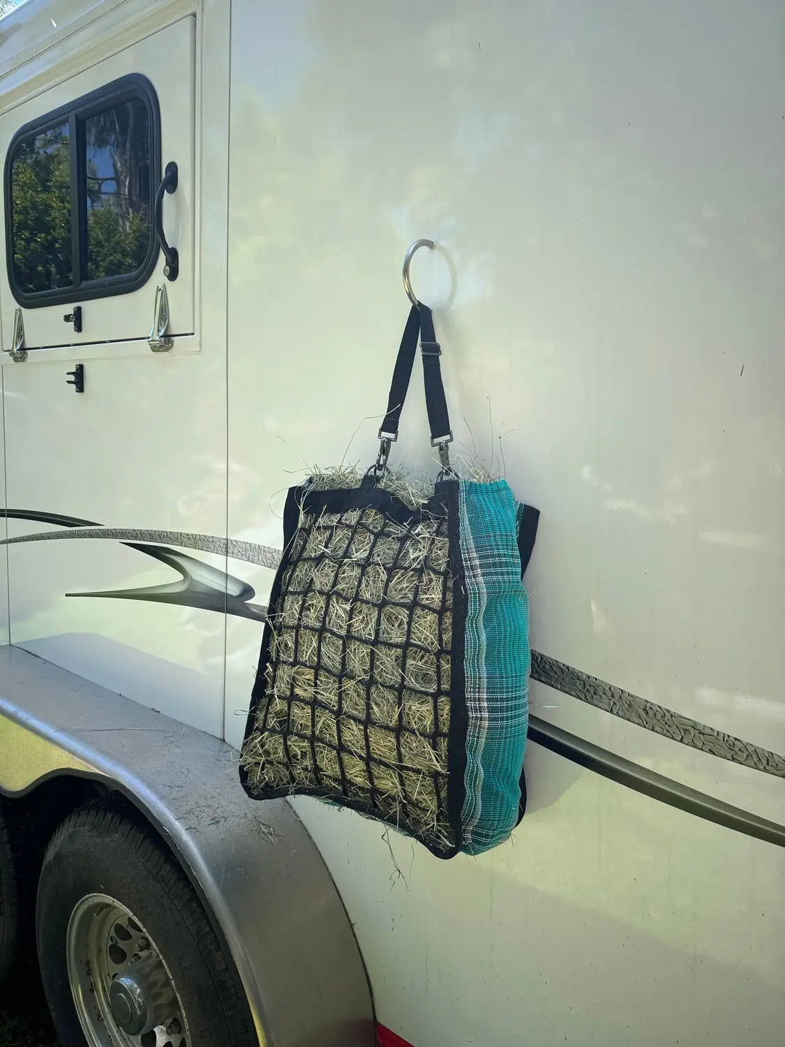 Kensington Slow Feed Hay Bag - 1 Flake Capacity