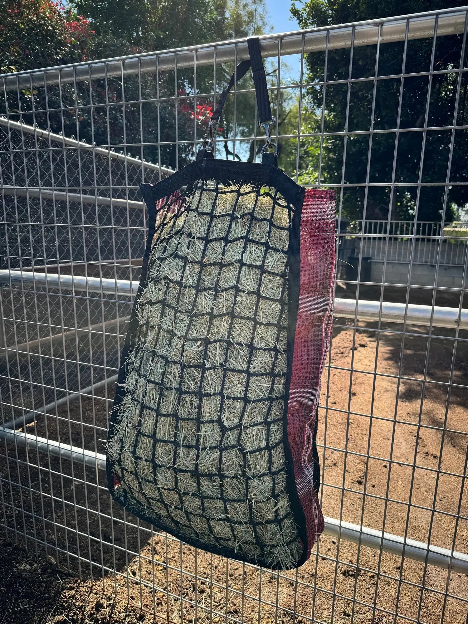 Kensington Slow Feed Hay Bag - 2 Flake Capacity