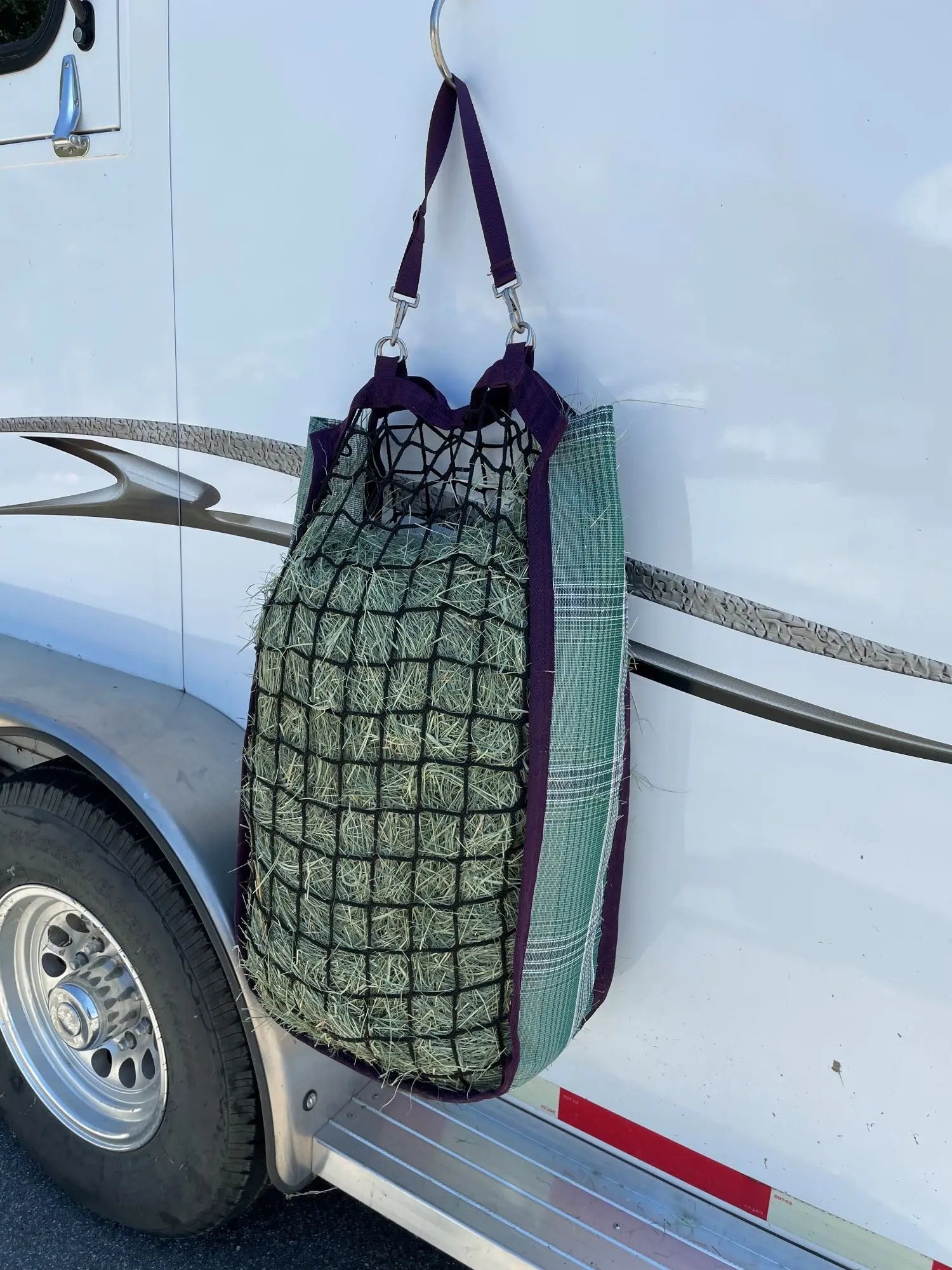 Kensington Slow Feed Hay Bag - 2 Flake Capacity