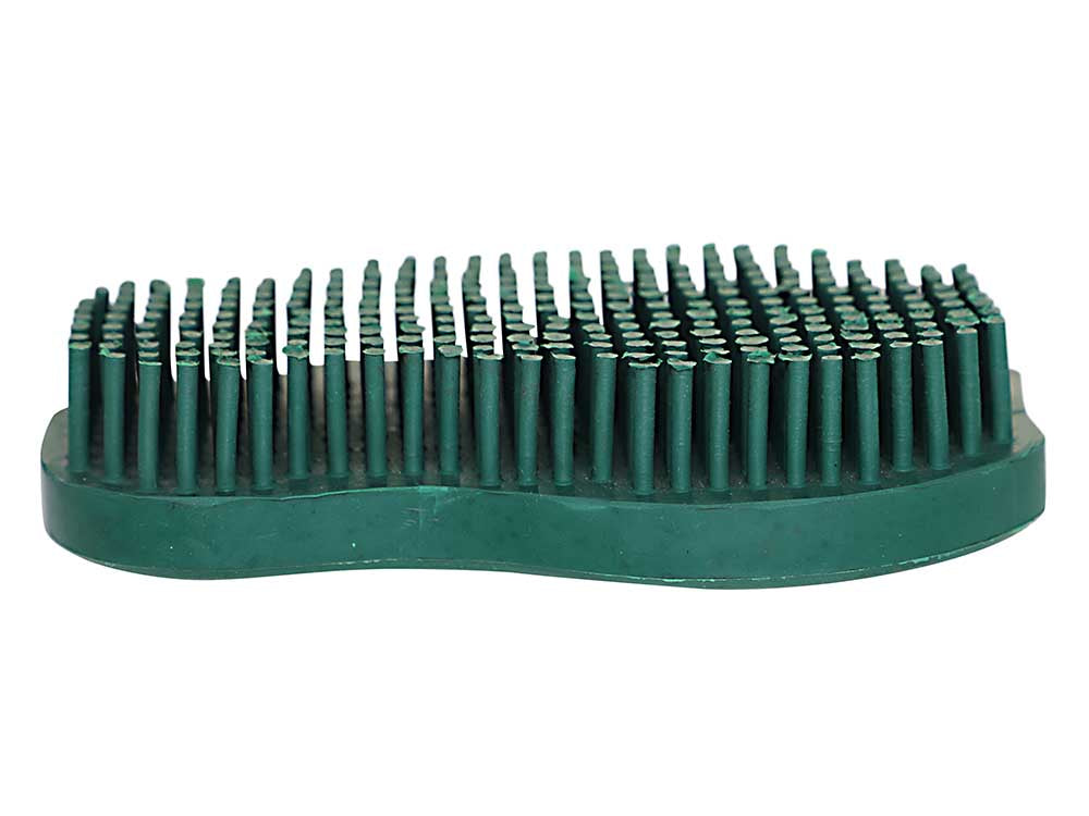 Snuggy Groom (Soft Teeth)